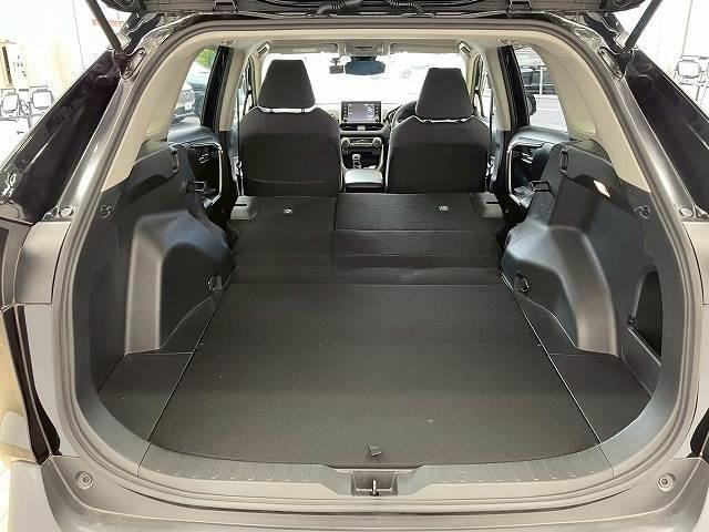 【トランクルーム】趣味が広がる収容スペース！これだけの広さがあればお買い物やレジャーなどにも最適です！使用感も少なくきれいな状態を維持しております。