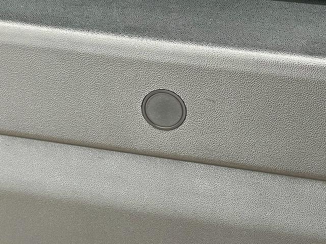 ＲＡＶ４ Ｘ　グリルマーカー　セーフティセンス　ＥＴＣ　純正ディスプレイオーディオ　ブラインドスポットモニター　追従クルーズコントロール　オートマチックハイビーム　クリアランスソナー　オートホールド（28枚目）