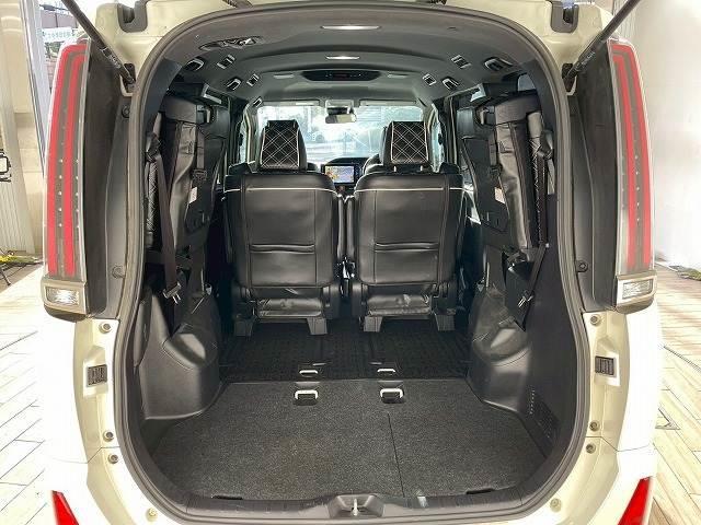 ノア ハイブリッドＳｉ　ダブルバイビー　ワンオーナー　両側電動スライドドア　クルーズコントロール　バックカメラ　シートヒーター　ＥＴＣ車載器　ステアリングスイッチ　フルセグ　Ｂｌｕｅｔｏｏｔｈ　レーンアシスト　純正アルミホイール（14枚目）