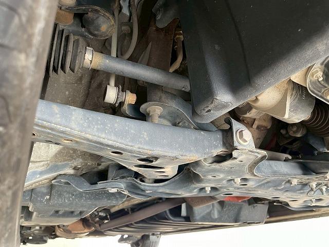 ノア ハイブリッドＳｉ　ダブルバイビー　ワンオーナー　両側電動スライドドア　クルーズコントロール　バックカメラ　シートヒーター　ＥＴＣ車載器　ステアリングスイッチ　フルセグ　Ｂｌｕｅｔｏｏｔｈ　レーンアシスト　純正アルミホイール（24枚目）