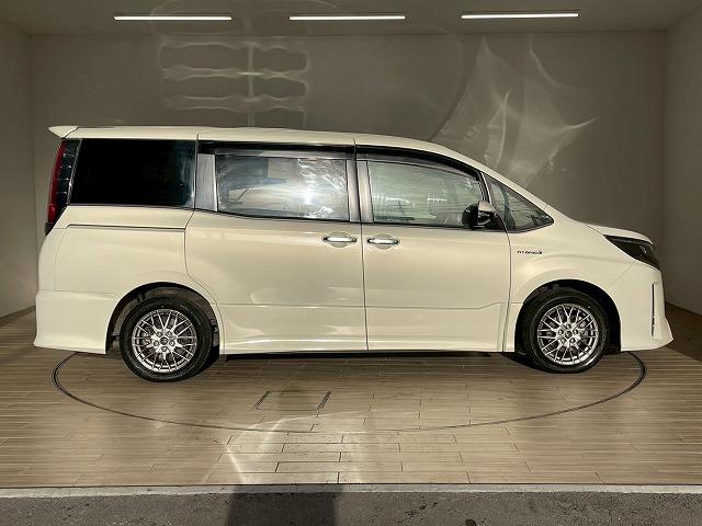 ノア ハイブリッドＳｉ　ダブルバイビー　ワンオーナー　両側電動スライドドア　クルーズコントロール　バックカメラ　シートヒーター　ＥＴＣ車載器　ステアリングスイッチ　フルセグ　Ｂｌｕｅｔｏｏｔｈ　レーンアシスト　純正アルミホイール（34枚目）