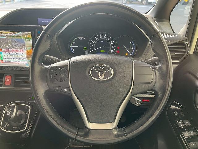 ノア ハイブリッドＳｉ　ダブルバイビー　ワンオーナー　両側電動スライドドア　クルーズコントロール　バックカメラ　シートヒーター　ＥＴＣ車載器　ステアリングスイッチ　フルセグ　Ｂｌｕｅｔｏｏｔｈ　レーンアシスト　純正アルミホイール（59枚目）