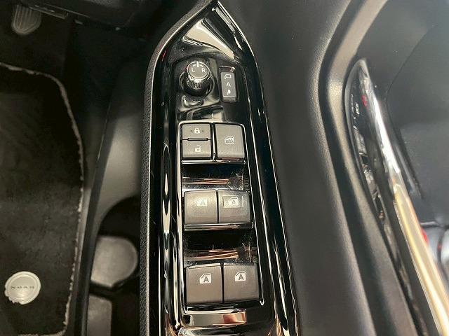 ノア ハイブリッドＳｉ　ダブルバイビー　ワンオーナー　両側電動スライドドア　クルーズコントロール　バックカメラ　シートヒーター　ＥＴＣ車載器　ステアリングスイッチ　フルセグ　Ｂｌｕｅｔｏｏｔｈ　レーンアシスト　純正アルミホイール（62枚目）