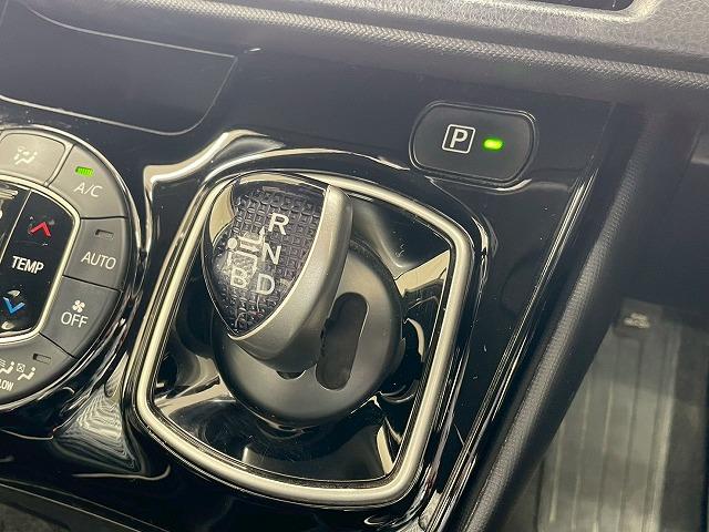 ノア ハイブリッドＳｉ　ダブルバイビー　ワンオーナー　両側電動スライドドア　クルーズコントロール　バックカメラ　シートヒーター　ＥＴＣ車載器　ステアリングスイッチ　フルセグ　Ｂｌｕｅｔｏｏｔｈ　レーンアシスト　純正アルミホイール（63枚目）