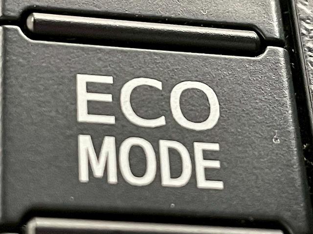 ノア ハイブリッドＳｉ　ダブルバイビー　ワンオーナー　両側電動スライドドア　クルーズコントロール　バックカメラ　シートヒーター　ＥＴＣ車載器　ステアリングスイッチ　フルセグ　Ｂｌｕｅｔｏｏｔｈ　レーンアシスト　純正アルミホイール（67枚目）