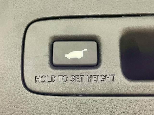 ヴェゼル ｅ：ＨＥＶ　Ｚ　メーカーオプションナビ　ホンダセンシング　置くだけ充電　ブラインドスポットモニター　追従クルーズコントロール　電動リアゲート　コーナーセンサー　ハーフレザー　パドルシフト　ＬＥＤヘッドライト　ＥＴＣ（10枚目）