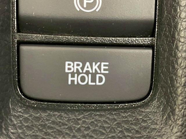 ヴェゼル ｅ：ＨＥＶ　Ｚ　メーカーオプションナビ　ホンダセンシング　置くだけ充電　ブラインドスポットモニター　追従クルーズコントロール　電動リアゲート　コーナーセンサー　ハーフレザー　パドルシフト　ＬＥＤヘッドライト　ＥＴＣ（64枚目）