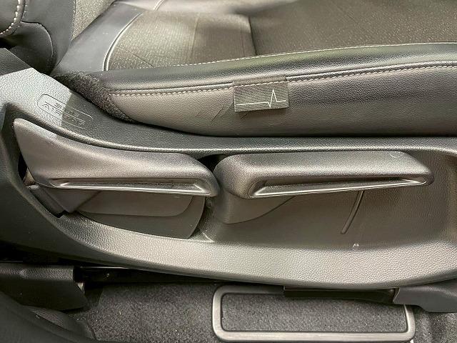 ヴェゼル ｅ：ＨＥＶ　Ｚ　メーカーオプションナビ　ホンダセンシング　置くだけ充電　ブラインドスポットモニター　追従クルーズコントロール　電動リアゲート　コーナーセンサー　ハーフレザー　パドルシフト　ＬＥＤヘッドライト　ＥＴＣ（69枚目）