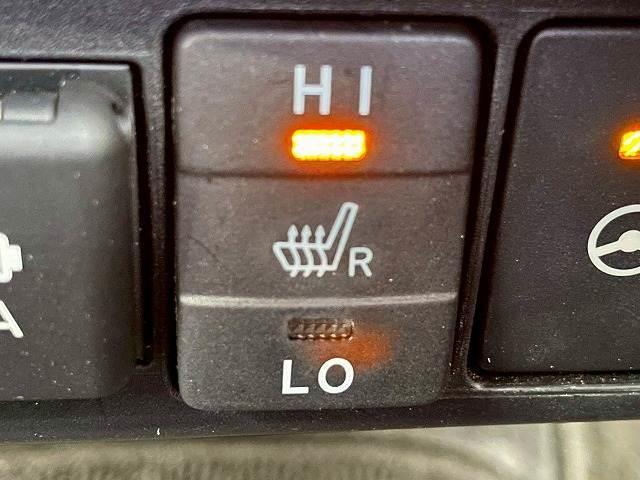 【シートヒーター】冬場はエアコンの温度設定を低めにでき、身体の芯からポカポカになります。