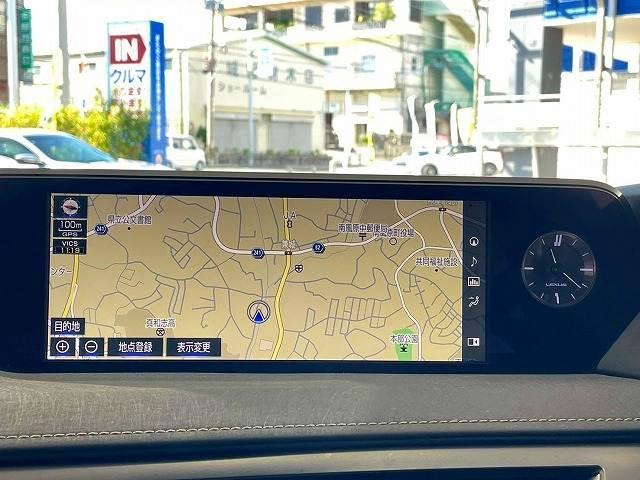 【純正ナビ】一体感のあるナビは、高級感ある車内を演出してくれます。Ｂｌｕｅｔｏｏｔｈ再生などオーディオ機能も充実しておりますので、運転もより楽しめます♪
