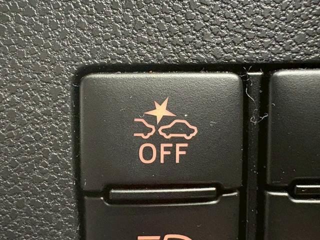 【衝突軽減ブレーキ】万が一のときにレーダーやセンサーなどが前方障害物や車両などを検知し、衝突の可能性がある際に緊急ブレーキをかける機能です。