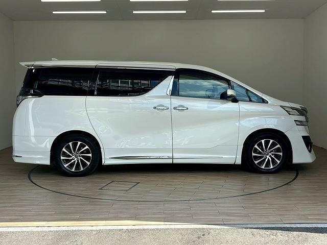 当店お薦めのボディガラスコーティングはいかがでしょうか？中古車の輝きを取り戻す、ボディーガラスコーティングです。スタッフもお薦めのオプションになります。