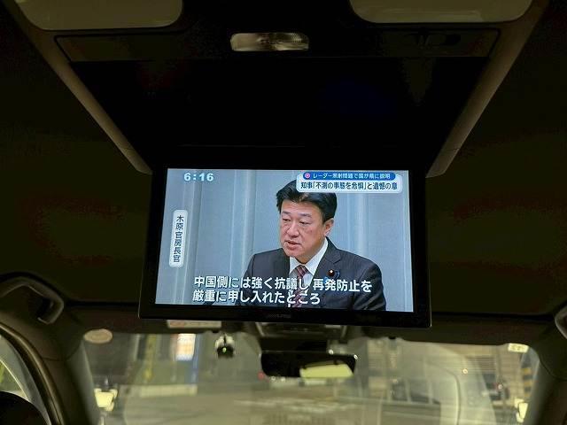 【フリップダウンモニター】家族や仲間とのドライブもこのモニターさえあれば長距離ドライブも盛り上がりますね。