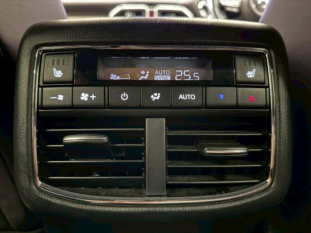 自宅に居ながらスマートフォンで商談！ＭＥＧＡ　ＳＵＶ南風原店ではＷＥＢ商談サービスを導入しています。詳細は店舗までお問合せ下さい！ＴＥＬ：０９８－９９６－４２４２