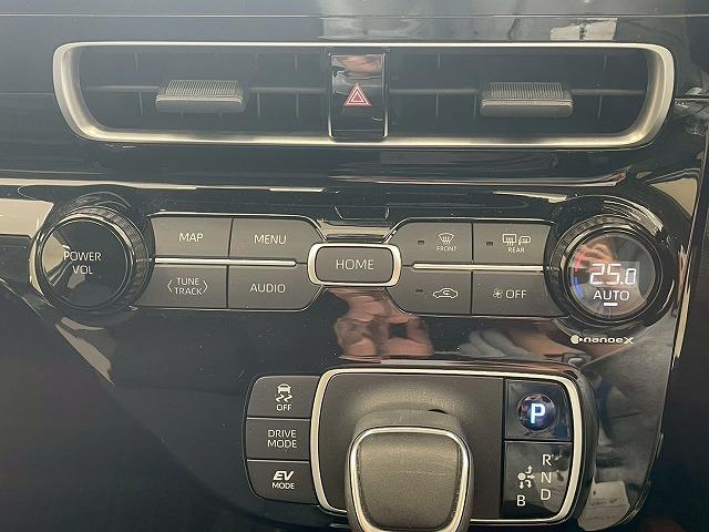 アクア Z ワンオーナー 純正10.5インチディスプレイオーディオ 追従クルーズコントロール CD/DVD再生 クリアランスソナー オートマチックハイビーム バックカメラ AC100V 純正アルミ フルセグ(62枚目)