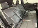 セカンドシートは大人二人が乗っても十分なスペースがしっかりと確保されております。前のオーナーがしっかりと管理されているお車で綺麗な　状態がキープされております。