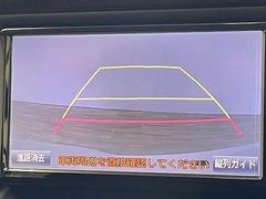 バックカメラ装備で駐車時も安心ですね。 4