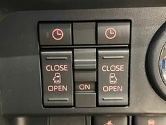 【両側電動スライドドア】運転席よりボタンひとつで開閉可能なスライドドアです。雨の日のお迎えなどに役立ちますね。 7