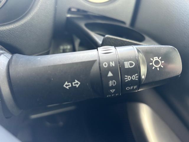 eKスペースカスタム カスタムG e-アシスト 衝突安全ボディ/両側パワースライドドア/バックカメラ/オートエアコン/スマートキー/純正アルミホイール/アイドリングストップ/LEDウィンカーミラー/ベンチシート/CD/(32枚目)