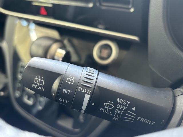 eKスペースカスタム カスタムG e-アシスト 衝突安全ボディ/両側パワースライドドア/バックカメラ/オートエアコン/スマートキー/純正アルミホイール/アイドリングストップ/LEDウィンカーミラー/ベンチシート/CD/(33枚目)