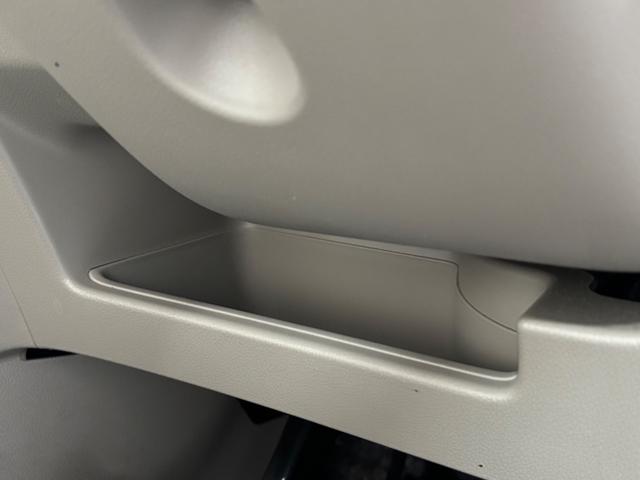 N-BOX G 衝突安全ボディ/盗難防止システム/プッシュスタート/オートエアコン/スマートキー/スライドドア/電動格納ミラー/CD/アイドリングストップ/荷室フラット格納/(39枚目)