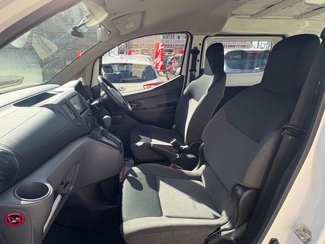 ＮＶ２００バネットバン ＤＸ　パワーゲート付　キーレスエントリー　ＰＷ　バックカメラ　ＴＶ　Ｂｌｕｅｔｏｏｔｈ　ＥＴＣ　ドラレコ　Ｗエアバック　２人乗り（27枚目）