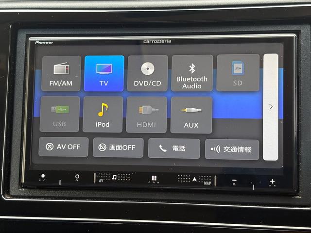 シャトル ハイブリッドＸスタイルエディション　社外ナビ　フルセグＴＶ　Ｂｌｕｅｔｏｏｔｈ　パドルシフト　ハーフレザーシート　社外１５インチアルミ　ＬＥＤヘッドライト　フォグランプ　オートライト　クルーズコントロール　ステアリングスイッチ　ＥＴＣ（3枚目）