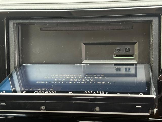 シャトル ハイブリッドＸスタイルエディション　社外ナビ　フルセグＴＶ　Ｂｌｕｅｔｏｏｔｈ　パドルシフト　ハーフレザーシート　社外１５インチアルミ　ＬＥＤヘッドライト　フォグランプ　オートライト　クルーズコントロール　ステアリングスイッチ　ＥＴＣ（4枚目）