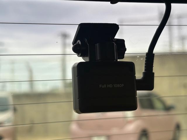 シャトル ハイブリッドＸスタイルエディション　社外ナビ　フルセグＴＶ　Ｂｌｕｅｔｏｏｔｈ　パドルシフト　ハーフレザーシート　社外１５インチアルミ　ＬＥＤヘッドライト　フォグランプ　オートライト　クルーズコントロール　ステアリングスイッチ　ＥＴＣ（20枚目）