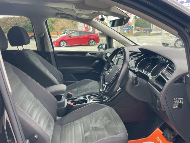 ゴルフトゥーラン ＴＳＩ　ハイライン　１年保証付　純正ナビ・ＴＶ　バックモニター　純正ＡＷ（3枚目）