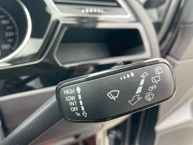 ゴルフトゥーラン ＴＳＩ　ハイライン　１年保証付　純正ナビ・ＴＶ　バックモニター　純正ＡＷ（19枚目）