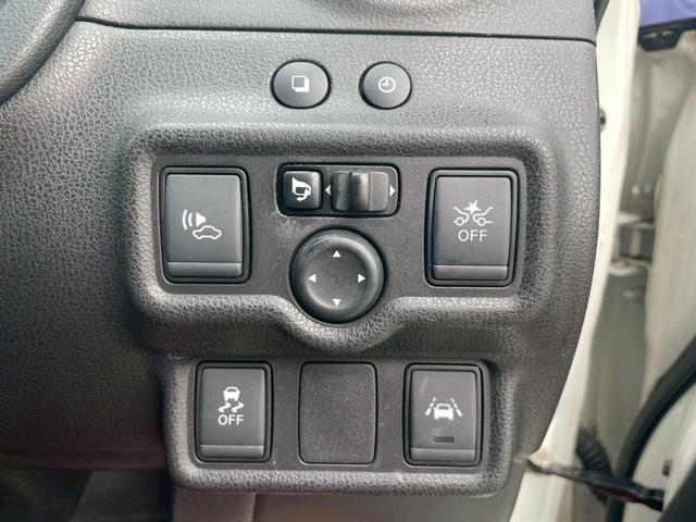 ノート e-パワー メダリスト 1年保証付 2年車検付 衝突被害軽減システム 純正ナビ・TV アラウンドビューモニター BLUETOOTH レザーシート 純正AW デジタルインナーミラー プッシュスタート ETC クリアランスソナー(17枚目)