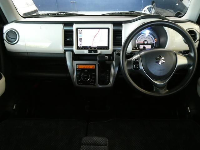 運転者にとっては日々使用することとなる運転席です。運転席が快適だと運転に集中することができますね。