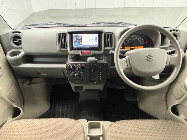 運転者にとっては日々使用することとなる運転席です。運転席が快適だと運転に集中することができますね。