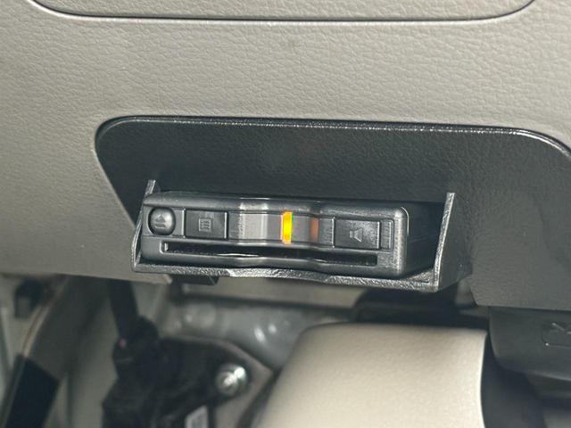 高速走行もスムーズにお支払いが可能な【ＥＴＣ】ご納車までにセットアップを行い、ご納車時にはご利用いただけるようにいたします。