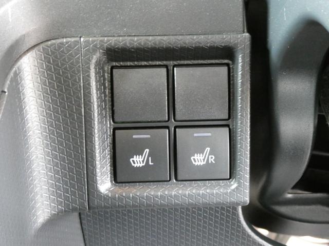 快適装備のシートヒーター付き。エアコンって前面しか当たらずに背中は冷え冷えなんて事もありますよね。快適に調整できますよ。
