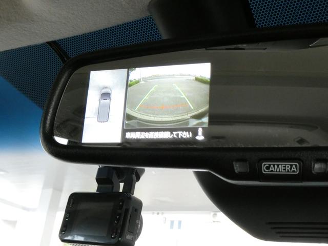 ６速ＡＴからアイシン製８速ＡＴへ変更され変速回転数を下げることにより変速ショックの緩和と燃費への貢献を実現◎パドルシフトも付きＭＴモードも設定された◎