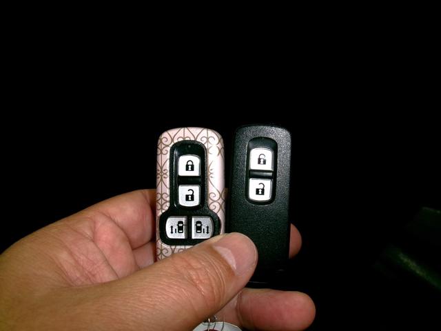 N-BOXカスタム G・Lパッケージ 女性ワンオーナー禁煙 純正ナビTV リアカメラ ETC 衝突軽減ブレーキ サイド&カーテンエアバッグ 両側パワースライドドア リアシートスライド(18枚目)