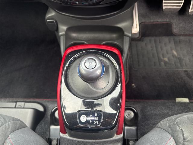 ノート e-パワーニスモ Bluetooth ETC フルセグTV ナビ 衝突被害軽減ブレーキ レーンアシスト(11枚目)