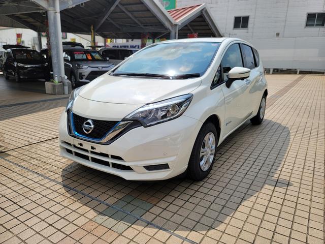 日産 ノート 　Ｅ−ＰＯＷＥＲ　Ｂタイプ　AftermarketＣＤチューナー