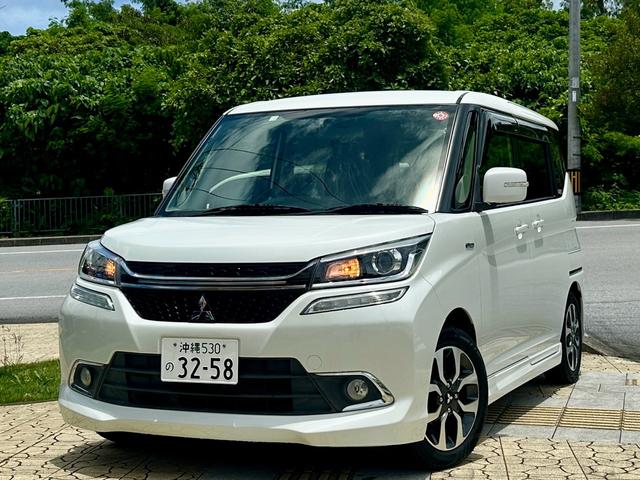 沖縄県の中古車ならデリカＤ：２ カスタムハイブリッドＭＶ　ナビＴＶフルセグ／バックカメラ／Ｂｌｕｅｔｏｏｔｈ／両側パワースライドドア／デュアルカメラブレーキサポート／クルコン／車線逸脱警報／スマートキー２／ＥＴＣ／ＬＥＤライト／ロールサンシェード／ドラレコ