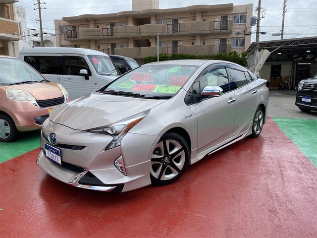 沖縄県中頭郡中城村の中古車ならプリウス Ｓセーフティプラス　フルエアロ　社外アルミホイール　ヘッドアップディスプレイ　フルセグナビバックカメラ　Ｂｌｕｅｔｏｏｔｈオーディオ　ＥＴＣ