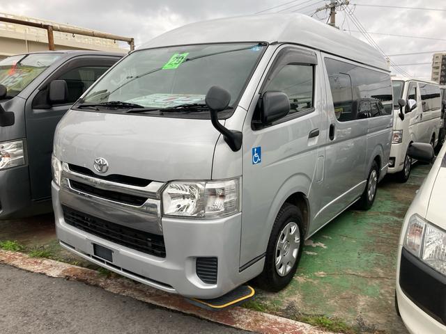 ハイエースバン 　車椅子３基　福祉車両