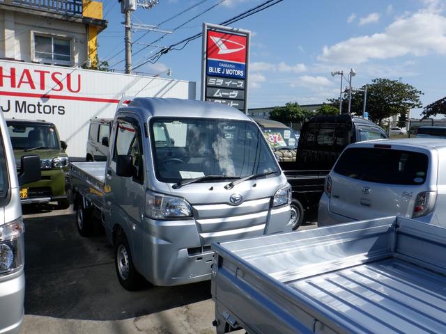 沖縄の中古車 ダイハツ ハイゼットトラック 車両価格 82万円 リ済込 2021(令和3)年 6km シルバー