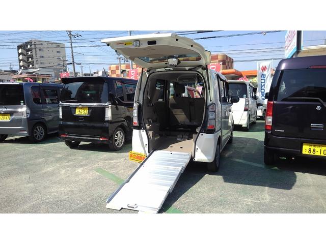 沖縄市 共立自動車 ホンダ Ｎ－ＢＯＸ＋ Ｇ・Ｌパッケージ　スローパー パール 5.6万km 2013(平成25)年