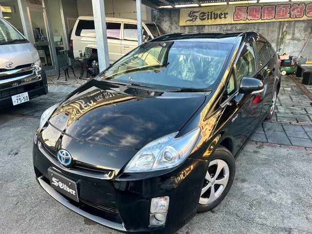 沖縄県の中古車ならプリウス 