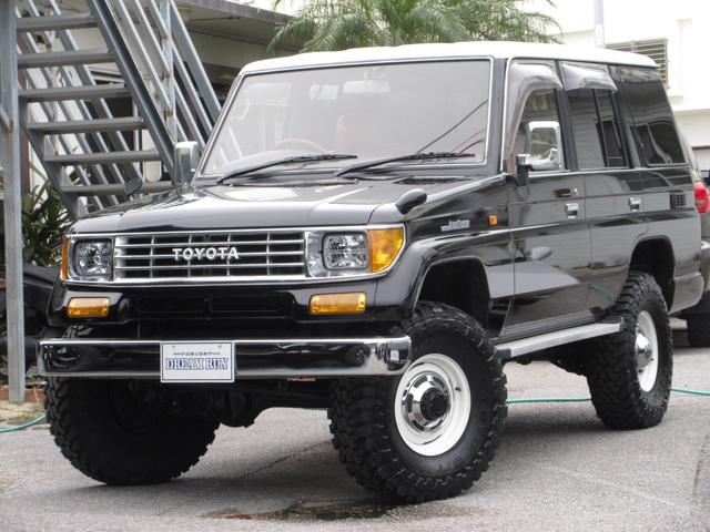 沖縄県の中古車ならランドクルーザープラド ＳＸワイド　ＮＥＷオールペイント　ナローボディー　リフトアップ　輸出用ホイル　ＴＯＹＯオープンカントリータイヤ　メッキバンパー