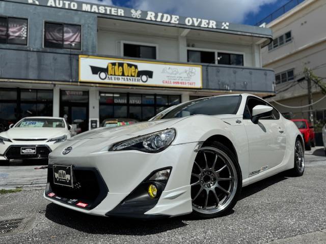 ８６(トヨタ) ＧＴ　ＢＬＩＴＺ車高調　ＴＲＤエアロ　クロススピード１８インチアルミ柿本改マフラー　ＧＴウイング　ナルディステアリング　デジタルインナーミラー 中古車画像