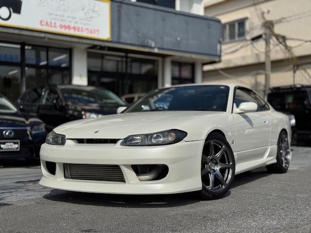 スペックＲ　最終モデル　車高調　ＮＩＳＭＯマフラー　ＷＯＲＫ１８インチアルミ　前置きインタークーラー　Ｆシバタイヤ＆Ｒタイヤ新品　ＭＯＭＯステ　ピラーブーストメーター　スリットローター　エアクリ　フルエアロ