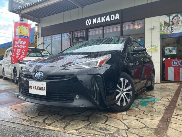 沖縄県の中古車ならプリウス Ａ　純正ナビ　フルセグＴＶ　Ｂｌｕｅｔｏｏｔｈ　ＬＥＤヘッドライト　オートライト　パワーシート　オートクルーズコントロール　衝突被害軽減システム　衝突安全ボディ
